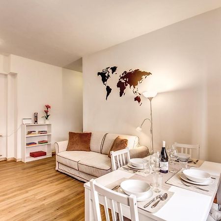 Aura Paradise Apartment Roma Esterno foto